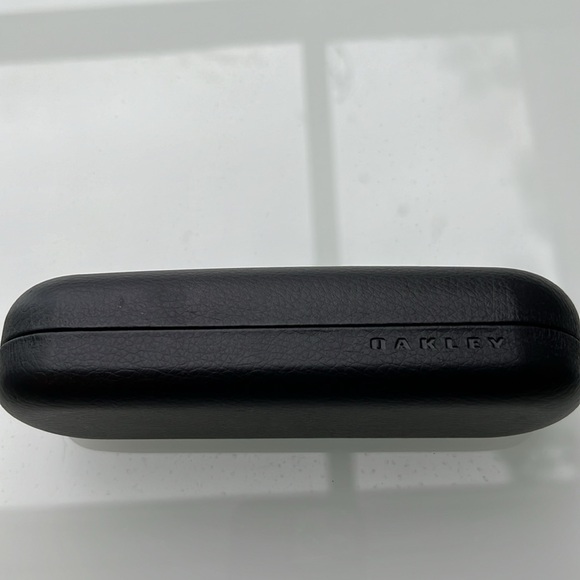 Oakley Sunglasses A Wire Metal Frame with Case and Dust Cover - Picture 4 of 5